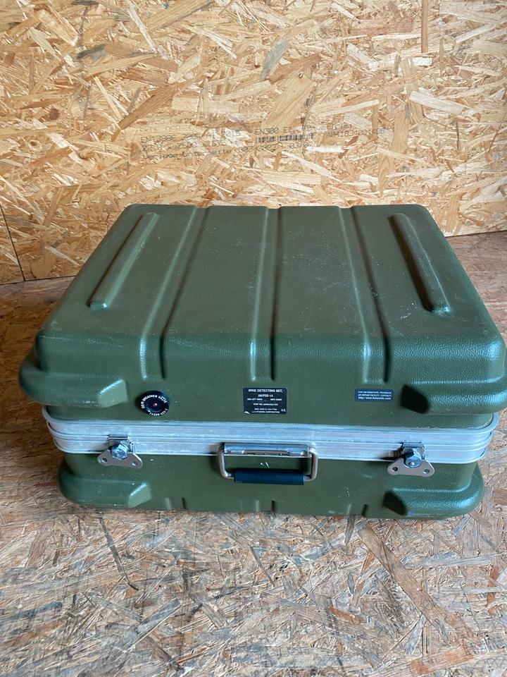 US Army Transportkiste Mine Detecting Set 60x50x33cm Case NOS