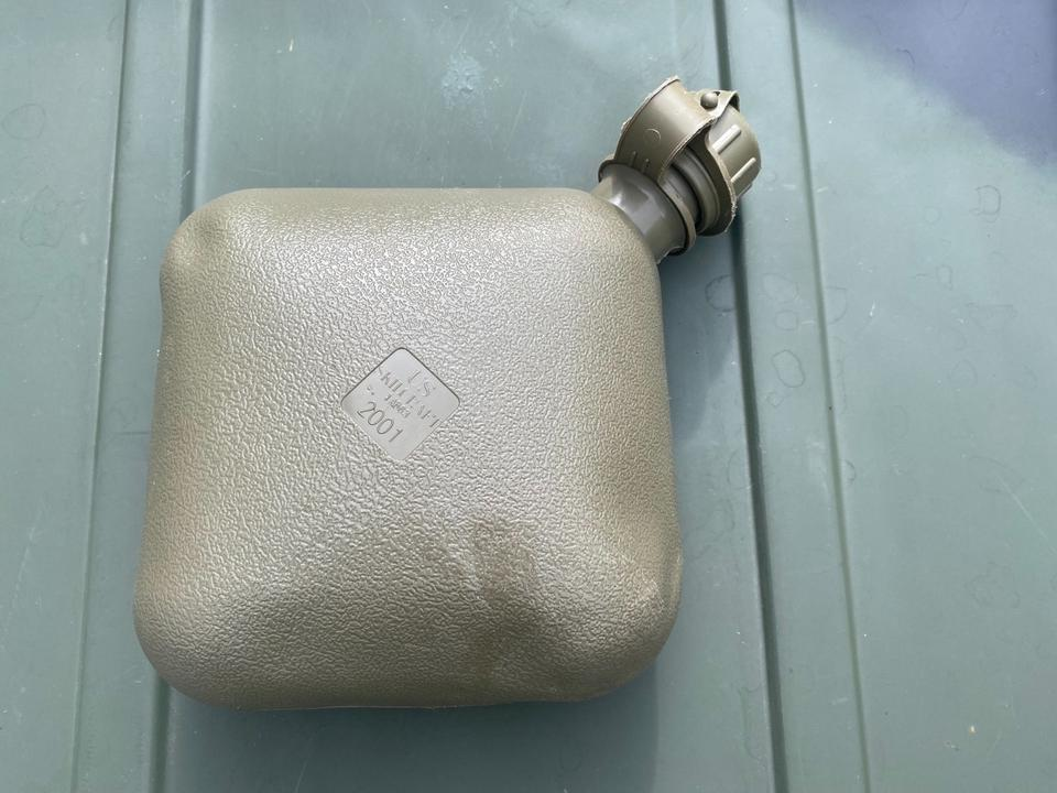 2x US Army Feldflasche Trinkflasche 1,89 Liter Bundeswehr Outdoor