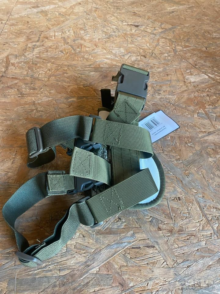 Bundeswehr Pistolenbeinholster rechts Neu Heckler u. Koch, S&W