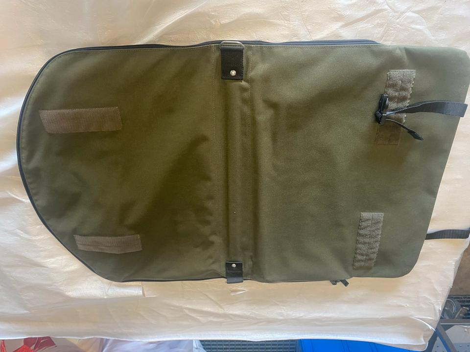 Schweizer Militär Kleider Tasche, Dienstjacke NOS